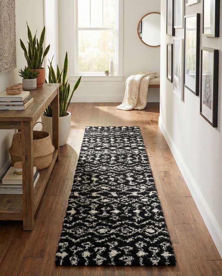 2' 7 x 12' Moroccan Trellis Shag Runner Rug