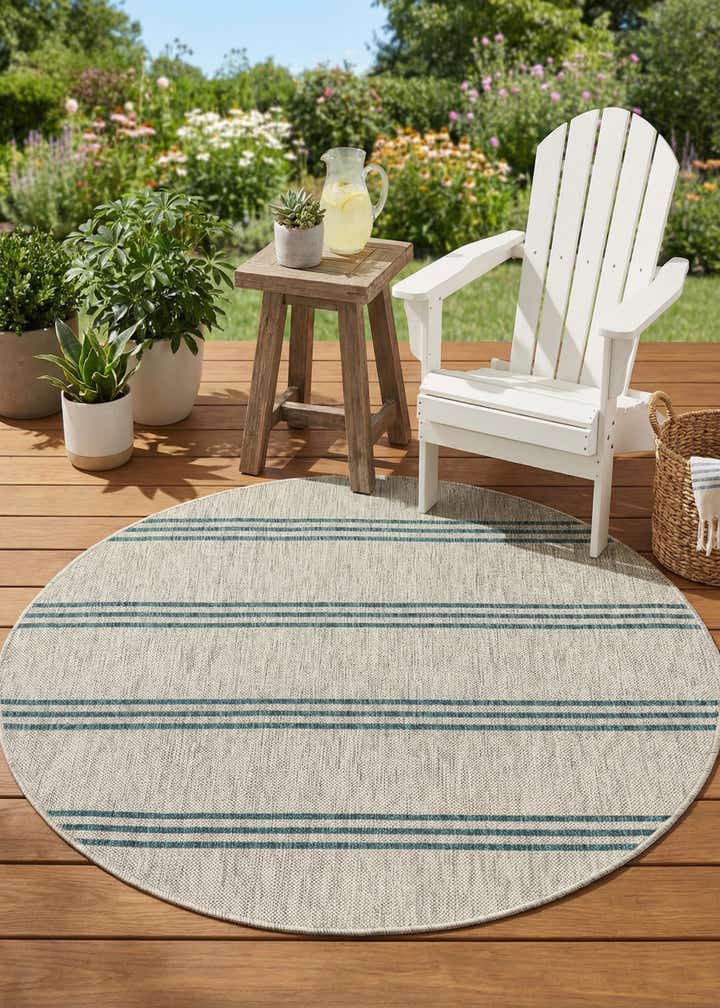4' x 4' Easy-Clean Jill Zarin Anguilla Indoor / Outdoor Round Rug