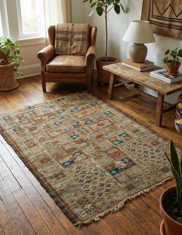 3' 10 x 4' 5 Hand Knotted Hamedan Persian Wool Square Rug