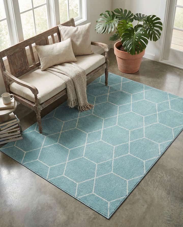 4' x 6' Lattice Frieze Rug