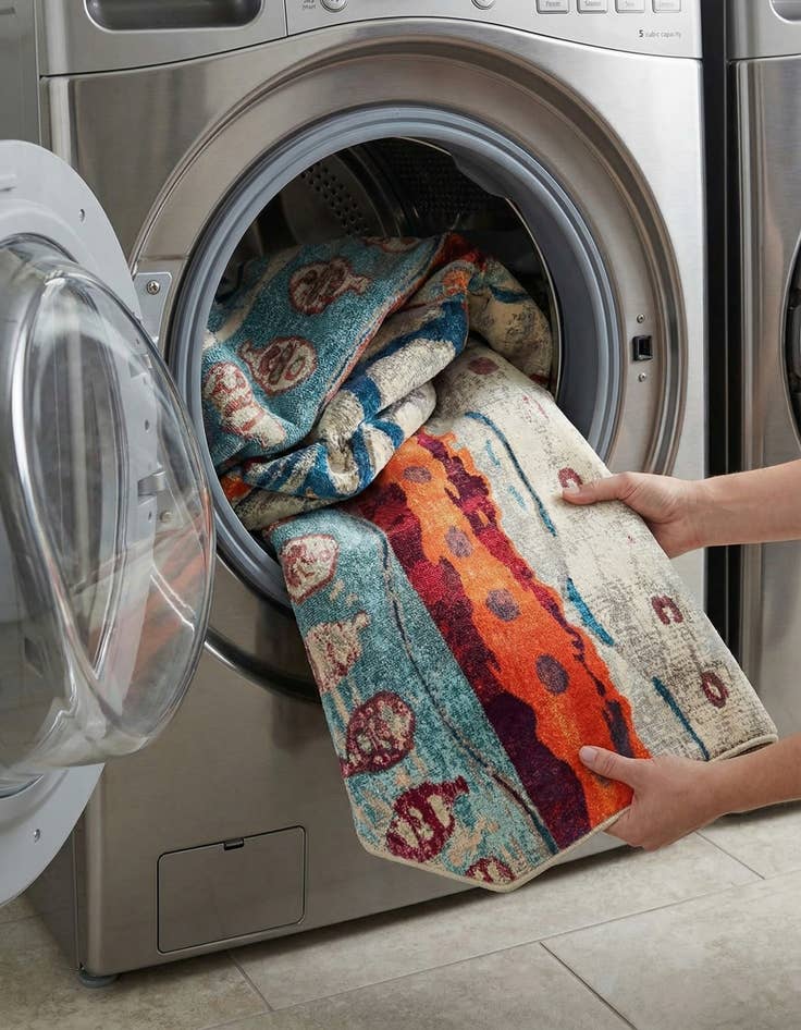 Detail image of  7' 10 x 7' 10  Washable Vivid Octagon Rug