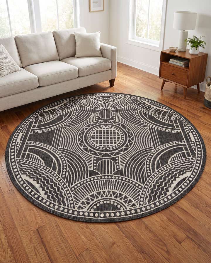 6' x 6' Easy-Clean Traditional Indoor / Outdoor Round Rug