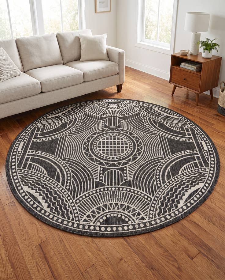 Detail image of 6' x 6' Easy-Clean Traditional Indoor / Outdoor Round Rug