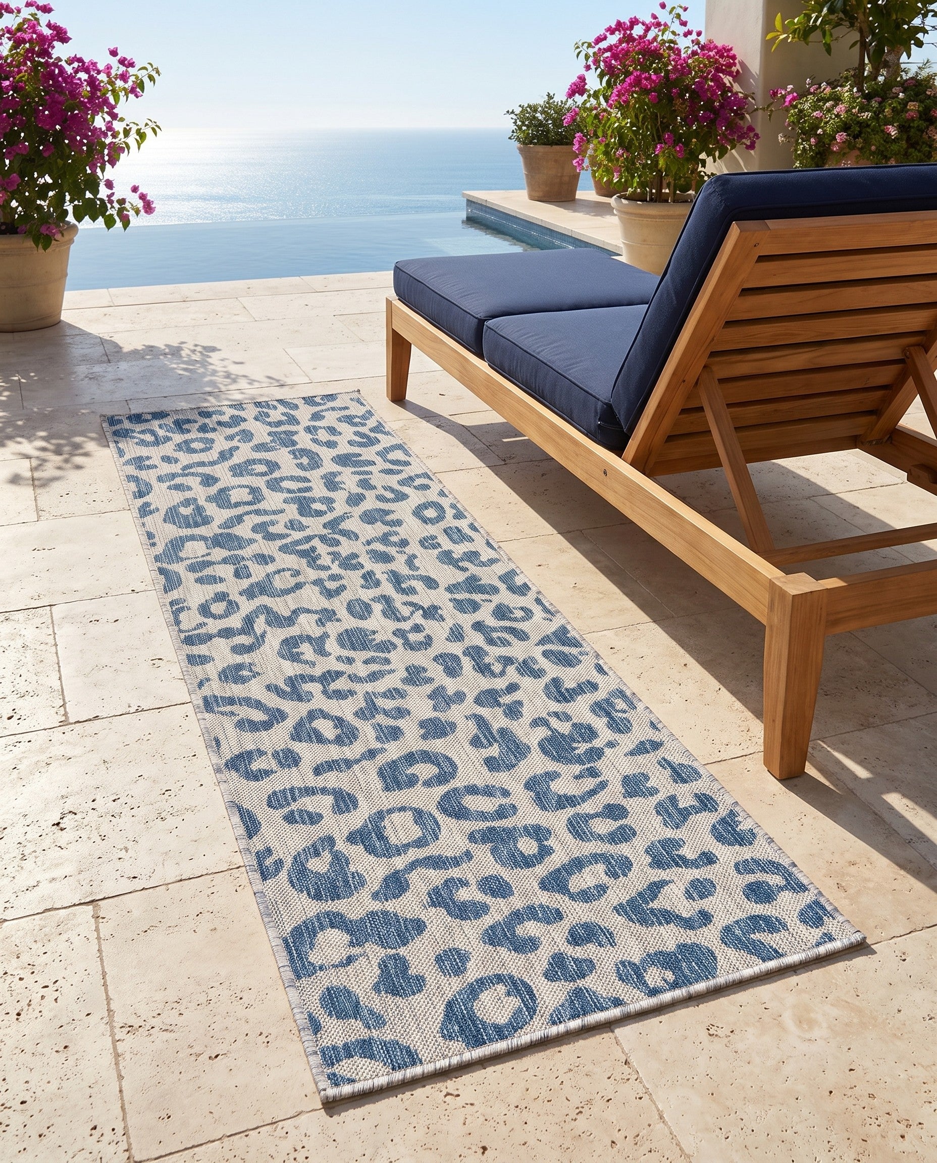2' x 6' Easy-Clean Safari Indoor / Outdoor Runner Rug