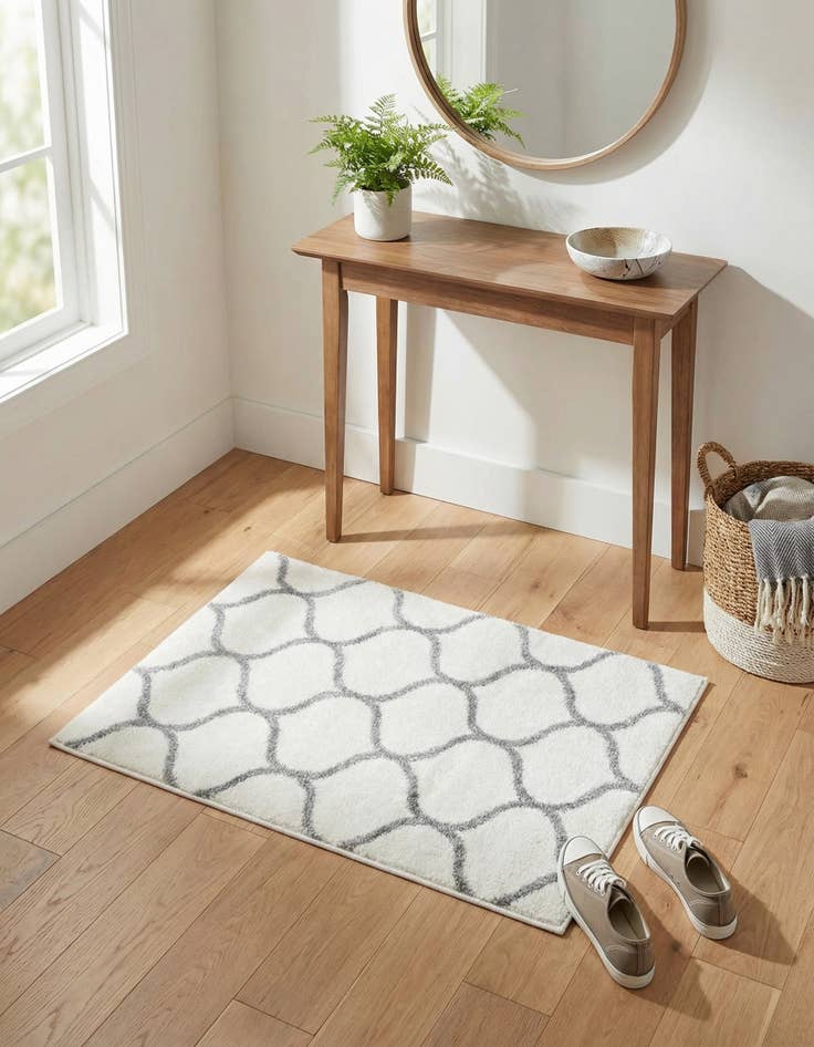 Detail image of 2' x 3' Trellis Frieze Rug