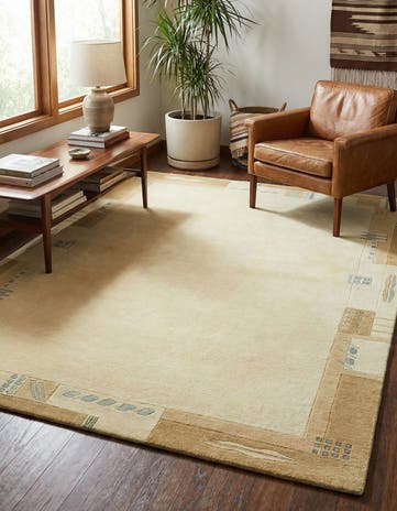 4' x 5' 10 Hand Knotted Nepal Wool Rug