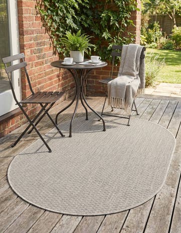 3' x 5' 3 Easy-Clean Solid Indoor / Outdoor Oval Rug