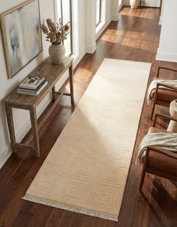 Detail image of 2' 9 x 10'  Hand Knotted Darya Wool Runner Rug