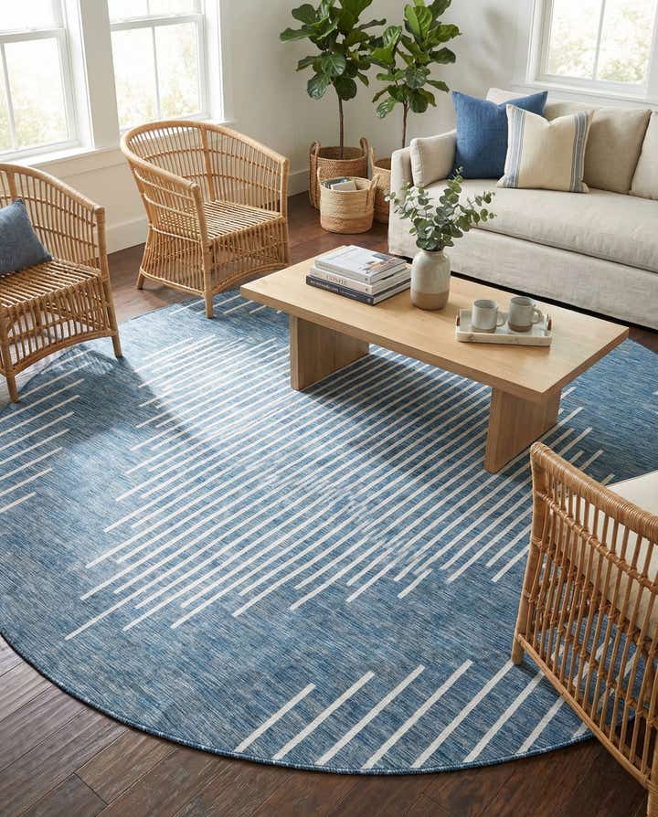 10' 8 x 10' 8 Easy-Clean Modern Indoor / Outdoor Round Rug