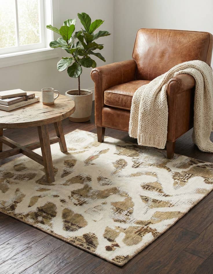 Detail image of 3' 4 x 3' 6  Hand Knotted Ultra Vintage Persian Wool Square Rug