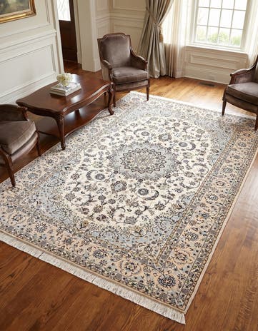 5' 3 x 8' 2 Hand Knotted Nain Rug