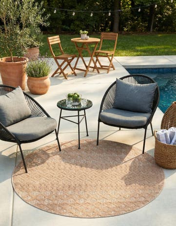 7' x 7' Easy-Clean Trellis Textured Indoor / Outdoor Round Rug