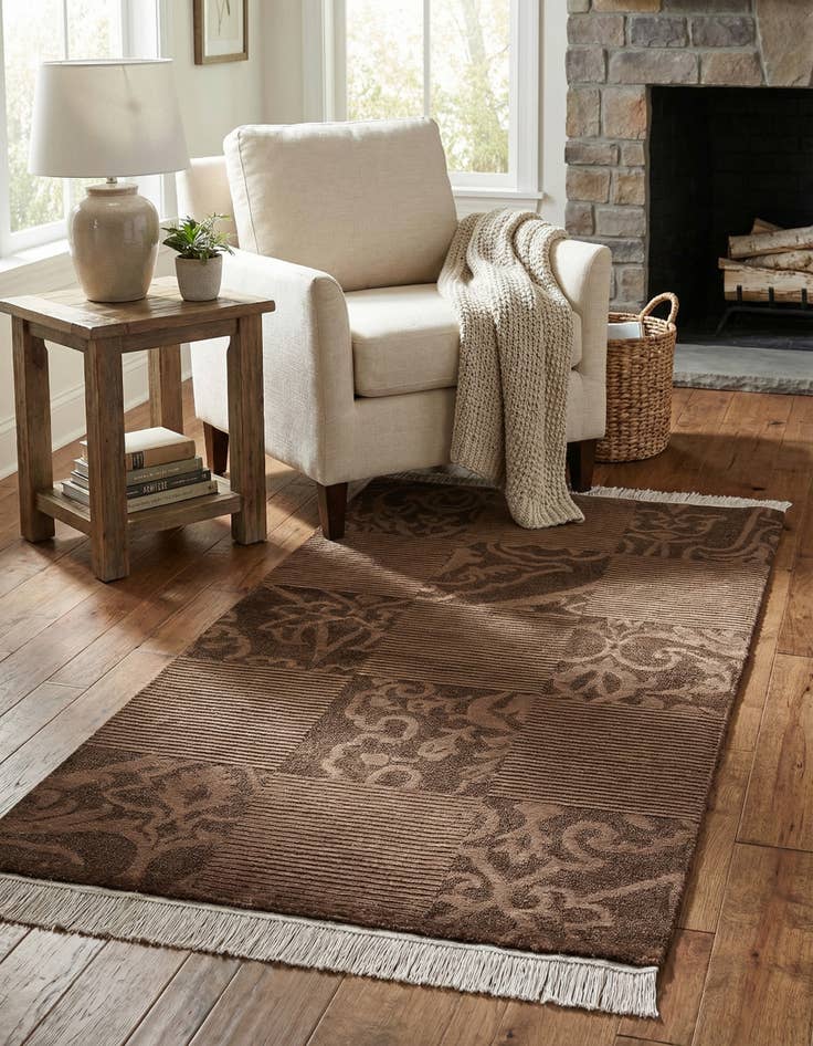 Detail image of 2' 7 x 5'  Hand Knotted Darya Wool Rug