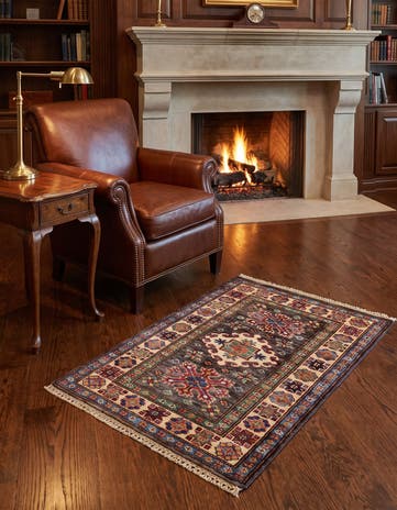2' 2 x 3' 1 Hand Knotted Kazak Rug