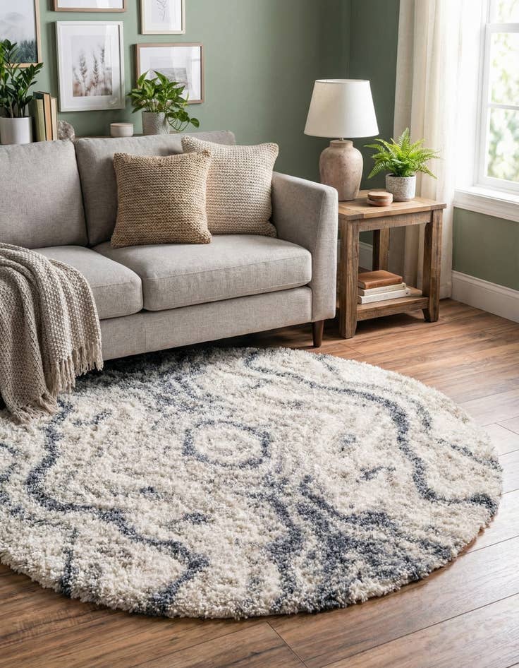 Detail image of 3' 3 x 3' 3 Lagom Shag Round Rug