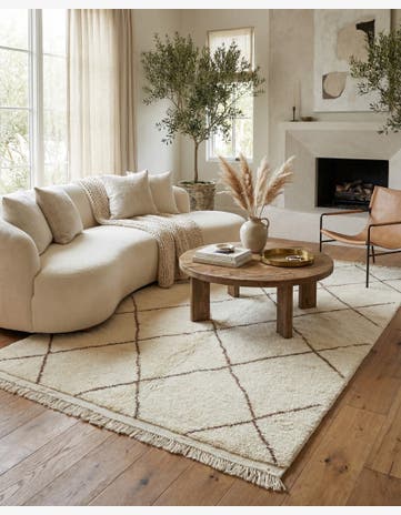 4' 9 x 8' 3 Hand Knotted Moroccan Wool Rug