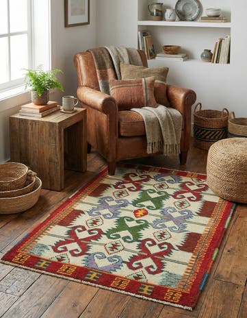 2' 8 x 3' 11 Hand Knotted Balouch Rug