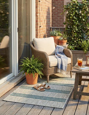 Light Gray Easy-Clean Jill Zarin Anguilla Indoor / Outdoor Rug