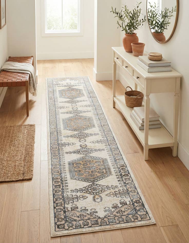 Detail image of  2' x 9' 10 Highbury Runner Rug