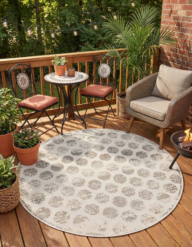 Detail image of 5' x 5'  Washable Sabrina Soto Indoor / Outdoor Round Rug