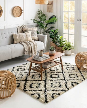  4' x 4' Lattice Shag Square Rug