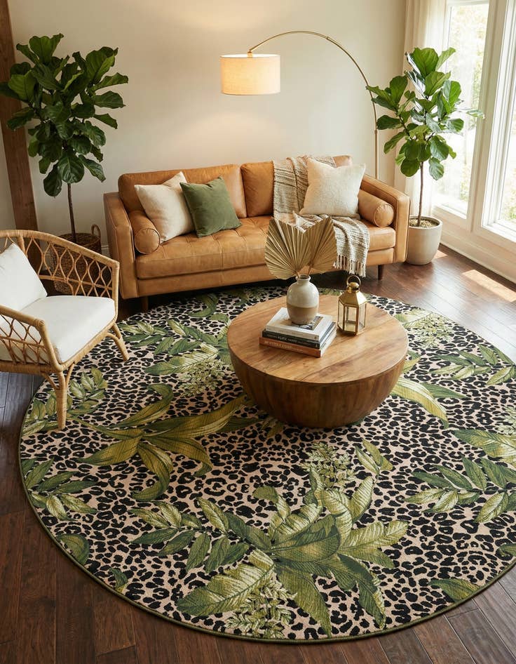 Detail image of 12' x 12'  Washable Botanical Indoor / Outdoor Round Rug