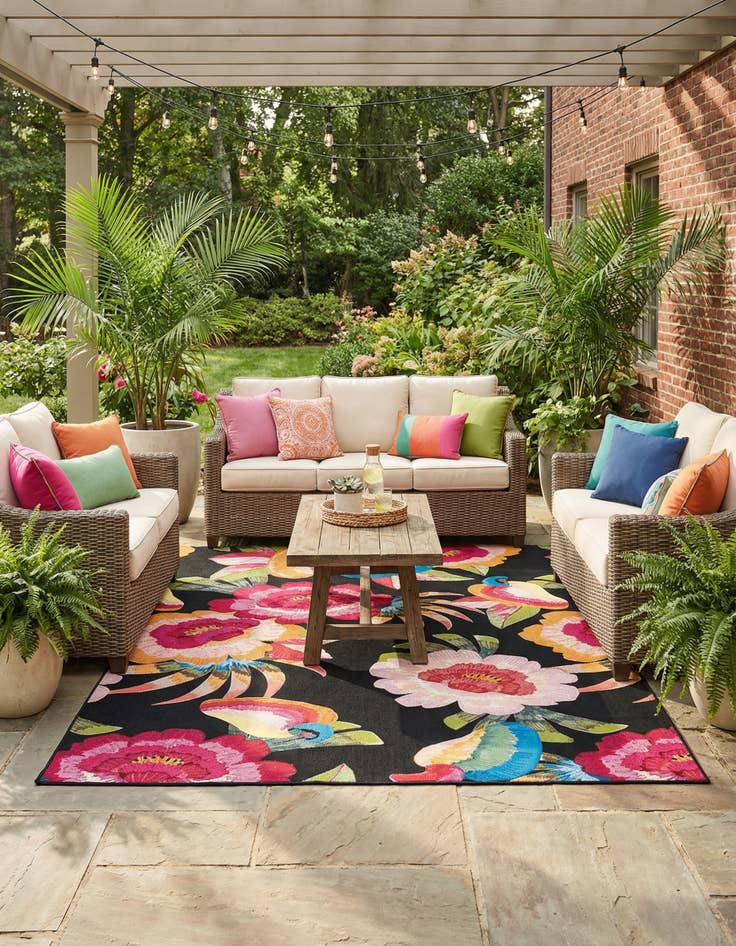 Detail image of 7' 10 x 10'  Washable Botanical Indoor / Outdoor Rug