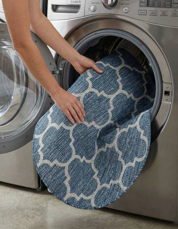 Detail image of 5' 3 x 5' 3  Washable Trellis Indoor / Outdoor Round Rug