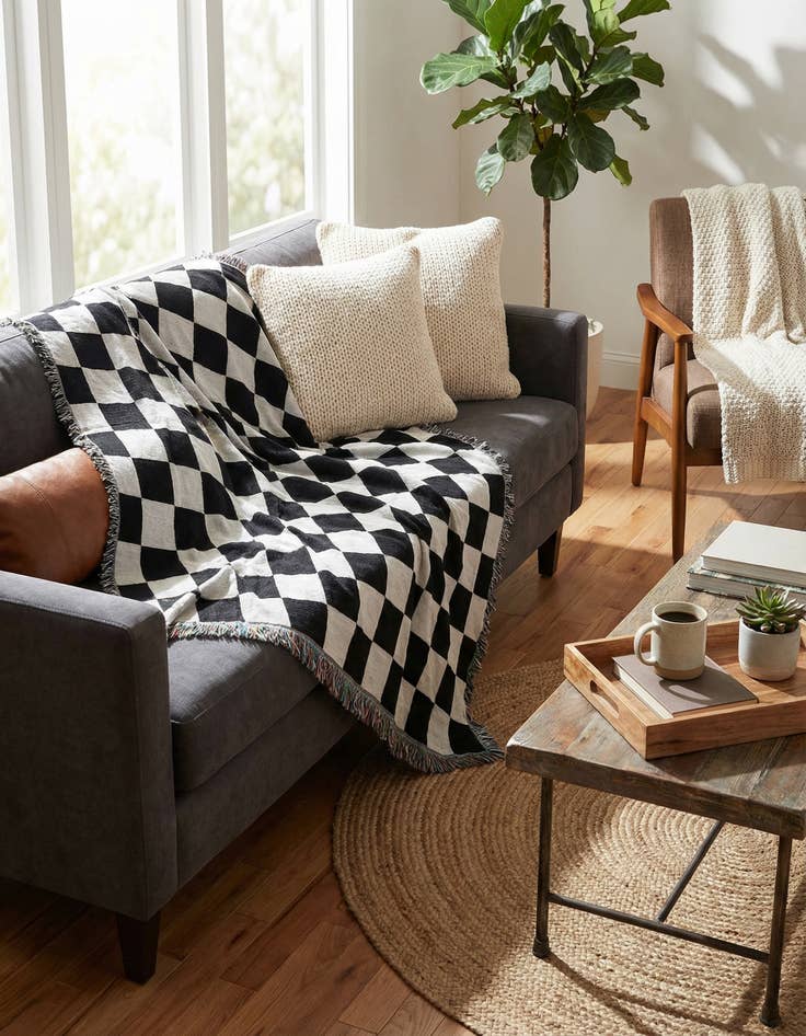 Detail image of 4' 6 x 6' Racing Check Throw Blanket