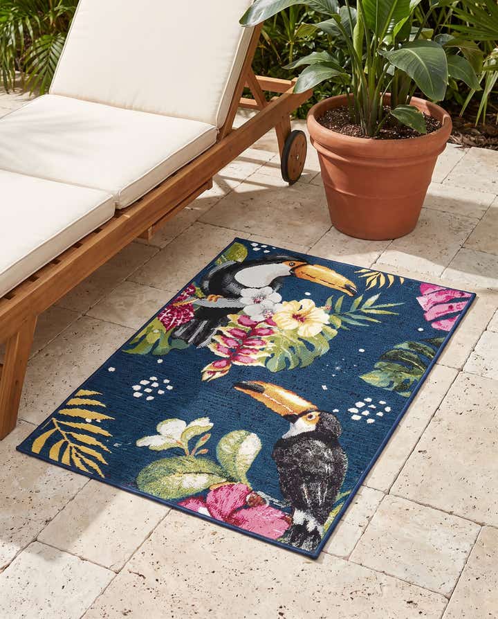2' x 3' Easy-Clean Botanical Indoor / Outdoor Rug