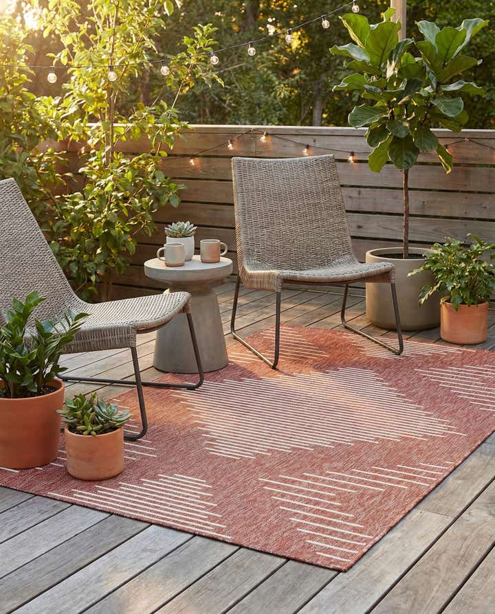 5' 3 x 8' Easy-Clean Modern Indoor / Outdoor Rug