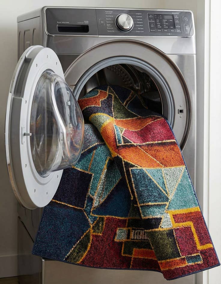 Detail image of 4' x 6'  Washable Haerfest Rug