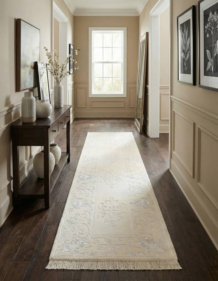 Detail image of 2' 8 x 9' 8  Hand Knotted Darya Wool Runner Rug