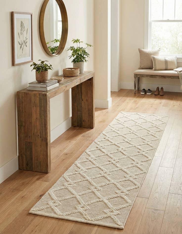 Detail image of 2' x 8'  Hand Knotted Jill Zarin Dorset Runner Rug