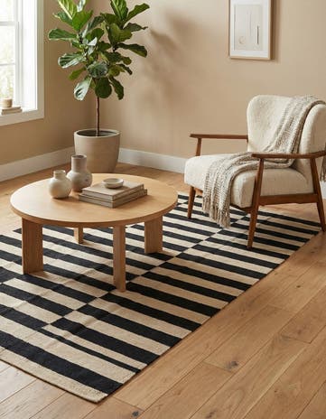 4' 2 x 6' Hand Woven Kilim Modern Wool Rug