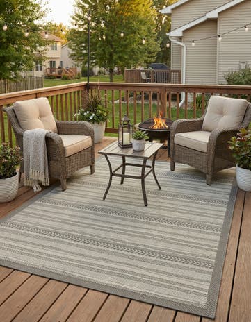 7' x 10' Easy-Clean Border Indoor / Outdoor Rug