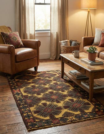2' 8 x 4' 9 Hand Knotted Sumak Wool Rug