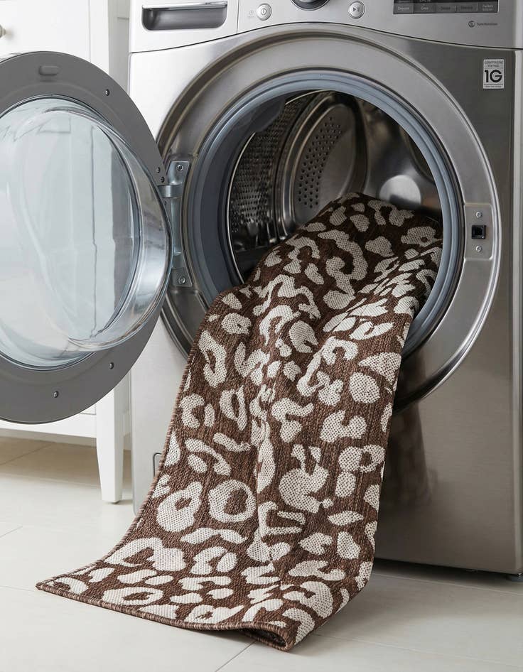 Detail image of 2' x 6'  Washable Safari Indoor / Outdoor Runner Rug