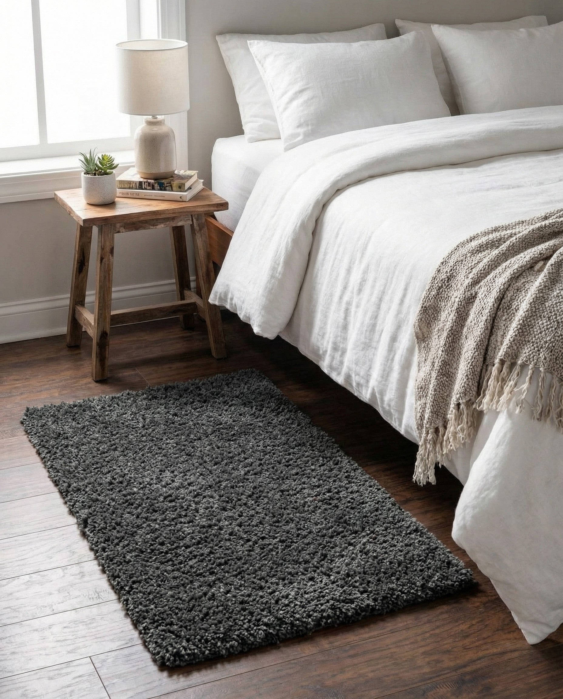  2' x 3' Zermatt Shag Rug