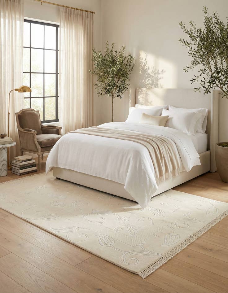 Detail image of 4' 1 x 5' 11 Darya Rug