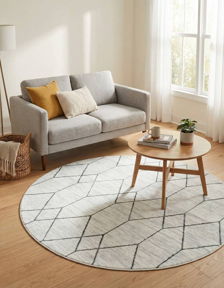 Detail image of  5' x 5' Lattice Trellis Round Rug