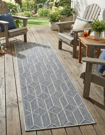 2' x 6' 1 Easy-Clean Lattice Indoor / Outdoor Runner Rug