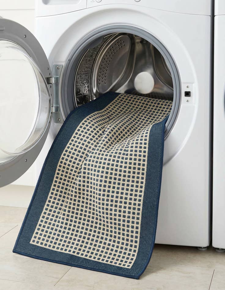 Detail image of 2' x 5'  Washable Border Indoor / Outdoor Runner Rug