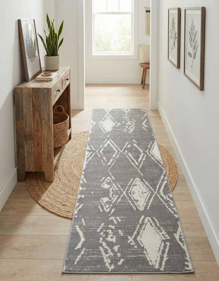 Detail image of Jill Zarin 2' 7 x 8' Uptown Carnegie Hill Runner Rug