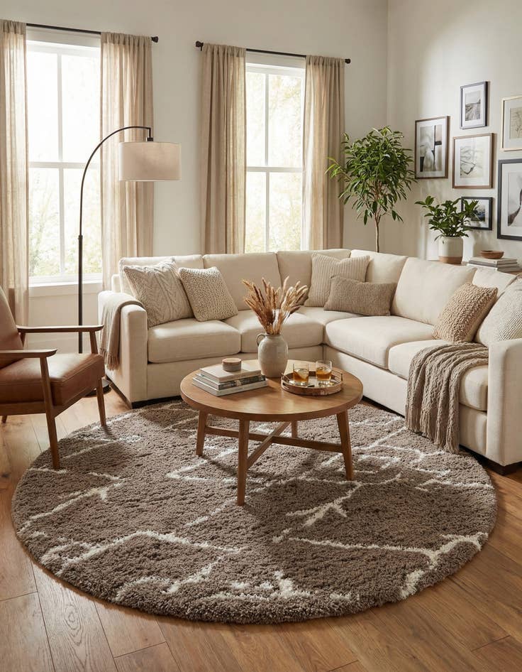 Detail image of 10' x 10' Infinity Shag Round Rug