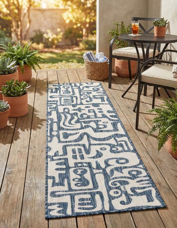 2' x 8' Easy-Clean Modern Indoor / Outdoor Runner Rug