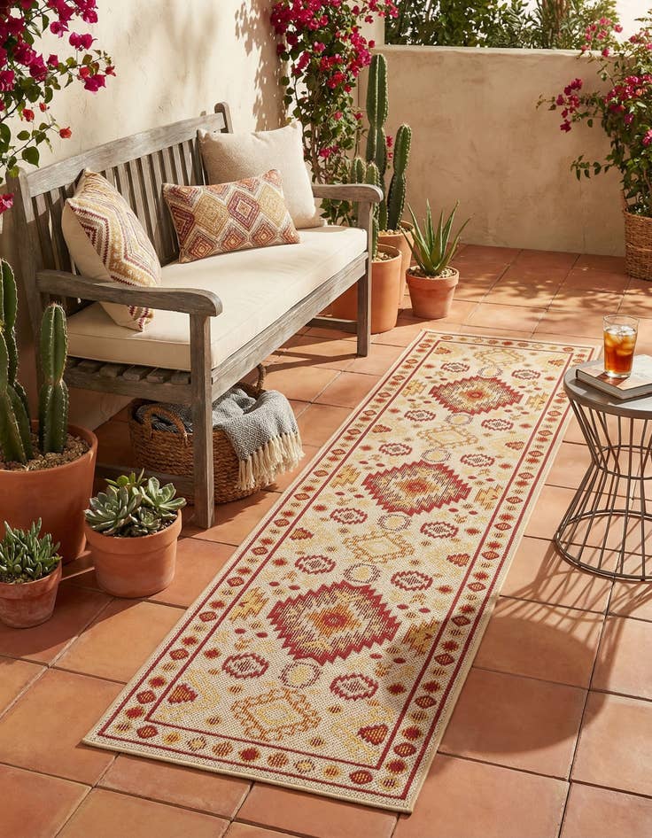 Detail image of 2' 7 x 10' Easy-Clean Baja Indoor / Outdoor Runner Rug
