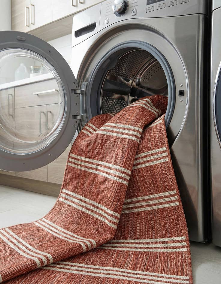 Detail image of 2' x 6'  Washable Jill Zarin Anguilla Indoor / Outdoor Runner Rug