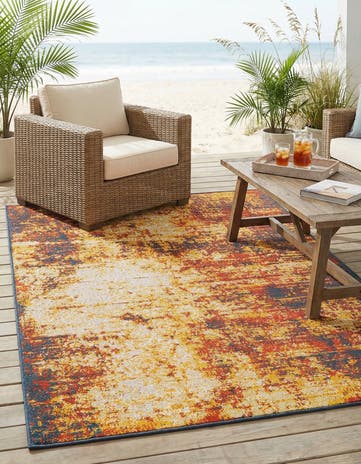 Easy-Clean Coastal Indoor / Outdoor Rug