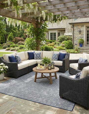 Blue Easy-Clean Lattice Indoor / Outdoor Rug